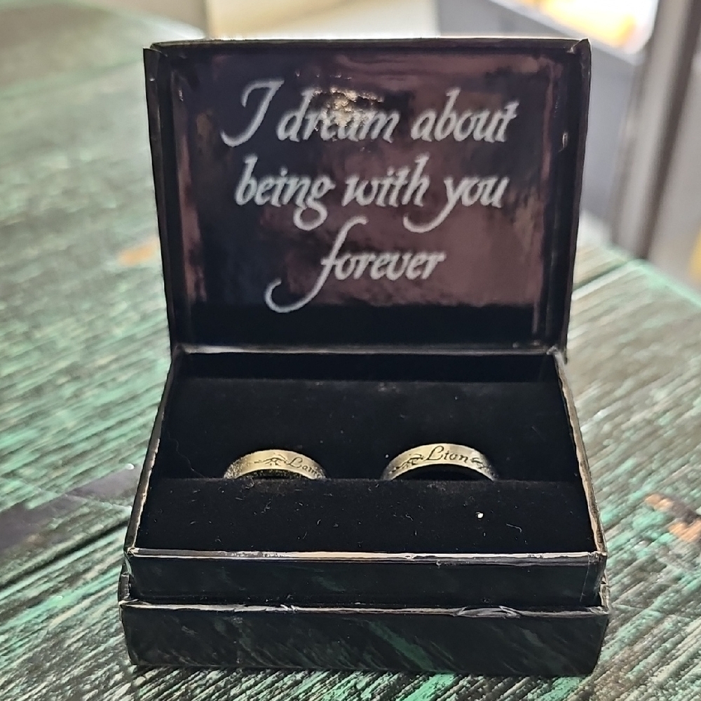 NECA Twilight Ring Set - Lion And Lamb